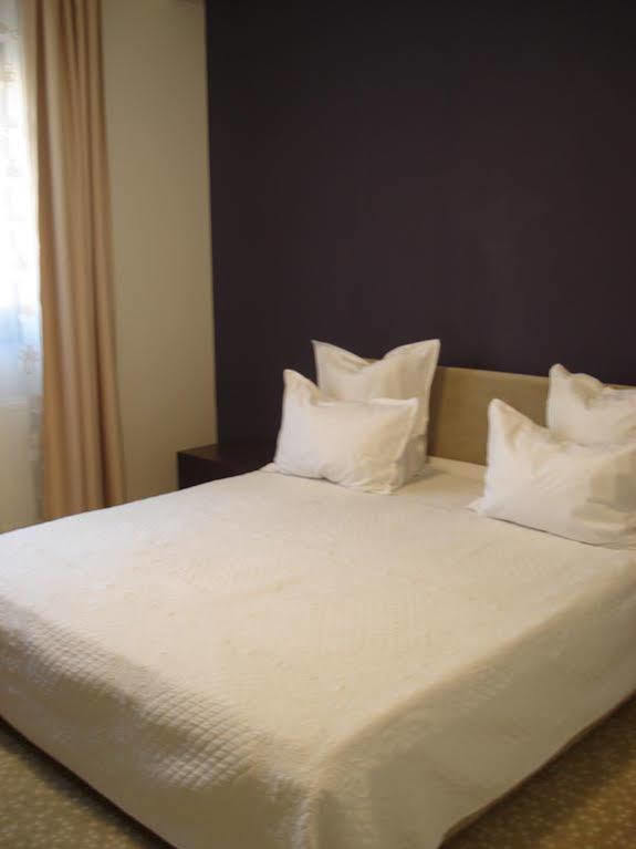 Eden Boutique Accommodation Bucureşti Exterior foto